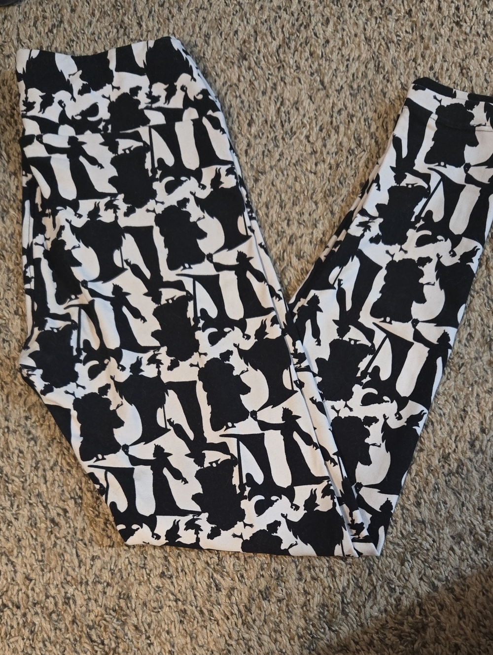 Black & White Graphic Print Leggings